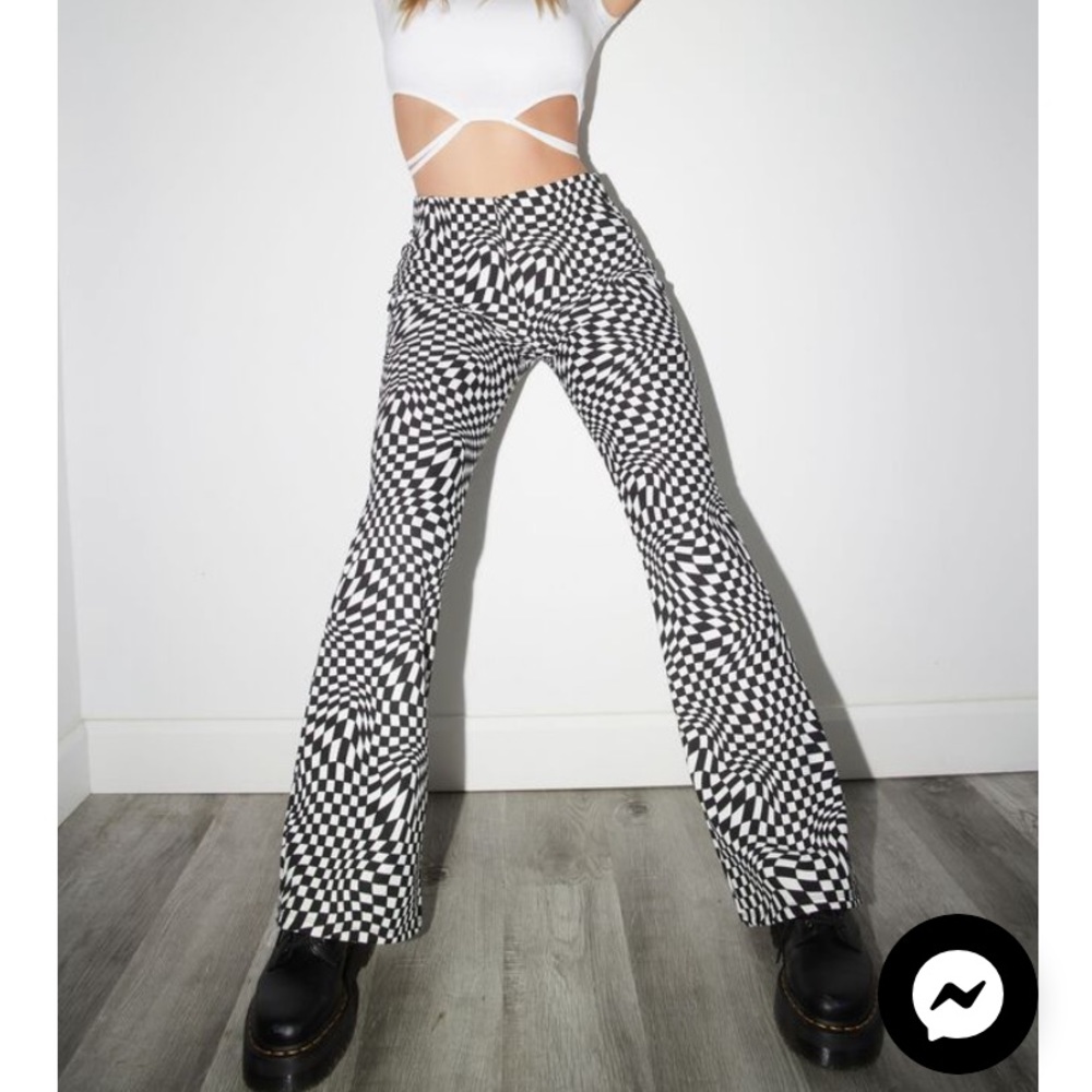 Black and white printed pants from Garage